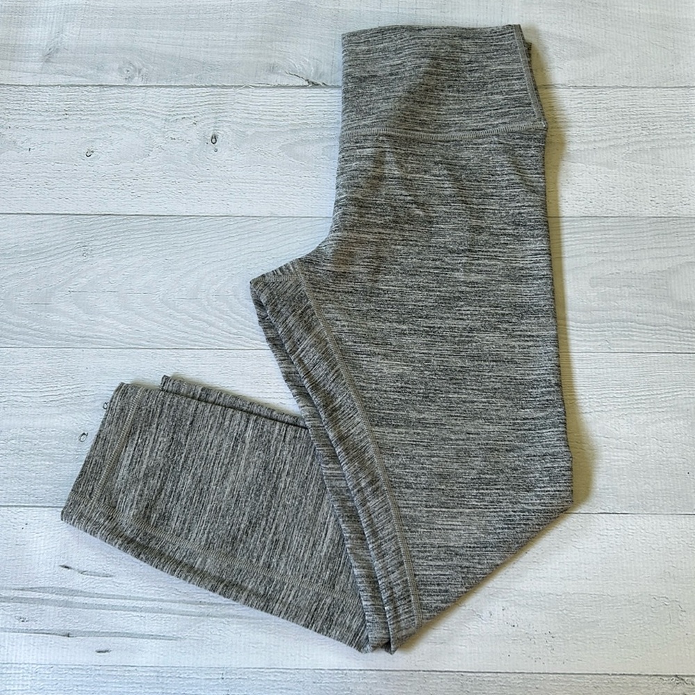 Lululemon High‎ Times 7/8 Pant Sz 10 VEUC
